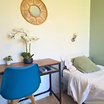 Bed & Breakfast L'escale Et En Bord De 4*