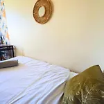 Bed & Breakfast L'escale Et En Bord De 4*