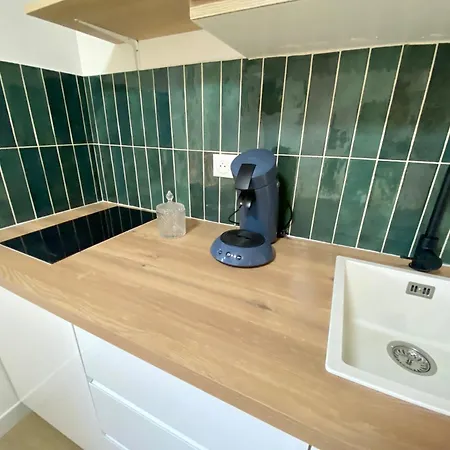 L'escale Et En Bord De Oda ve Kahvaltı