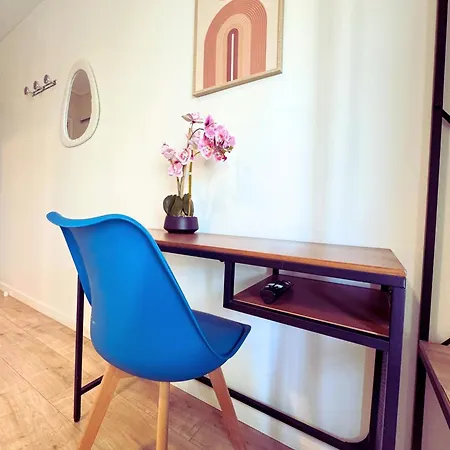 L'escale Et En Bord De