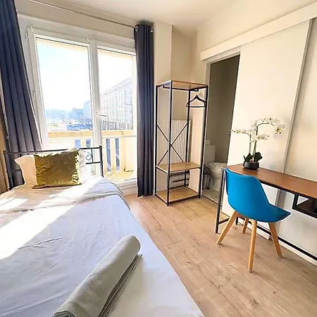 Bed & Breakfast L'escale Et En Bord De 4*